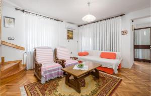 3 Bedroom Nice Home In Barbat Na Rabu 