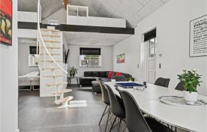 1 Bedroom Cozy Home In Otterup