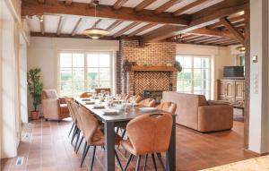 4 Bedroom Gorgeous Home In Groede