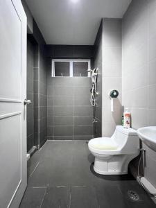 Airport Avenue Comfort Suites