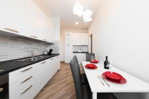 Carracci House - Free Parking - Station - Center e Fiera