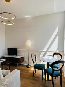 St Croix Appartement style Haussmannien lumineux "Ménage & Linge Inclus"