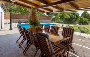 Amazing Home In Lisac With Wifi