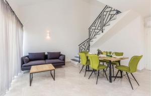 2 Bedroom Stunning Apartment In Krk 