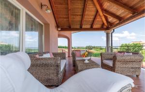 Gorgeous Home In Nova Vas