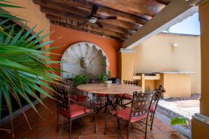 Mexican Style House in the Hotel Zone w Priv Pool