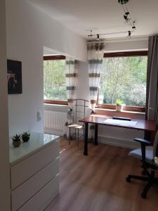Schöne 120-qm-Ferienwohnung - Sonnenterrasse - Stadtgrenze Lübeck