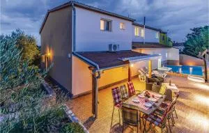 5 Bedroom Lovely Home In Pavicini - Pavicini