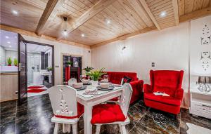 Stunning Apartment In Koscielisko