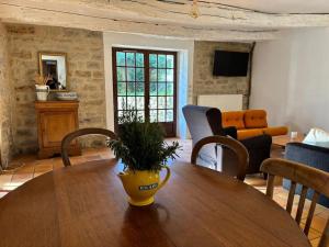 Maisons de vacances Charmante Ferme Renovee Piscine : photos des chambres