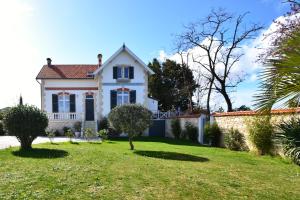 Villas Villa 4* vue mer piscine spa : photos des chambres