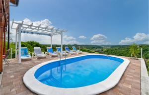 Awesome Home In Donja Zelina With Wifi 