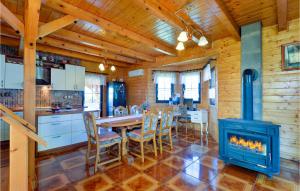 Awesome Home In Donja Zelina With Wifi 