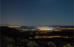 Awesome Home In Prgomet With Wifi