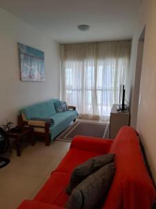 Apartamento, ampla sacada com vista para o mar!
