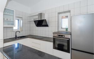 Beautiful Home In Opuzen With Wifi