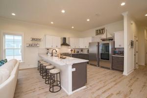 Breezyville Southeast Sand 12BR