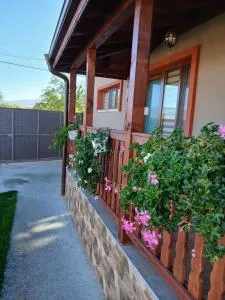 Къща за гости детелина - лина - Белчін