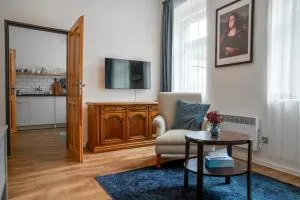 Johann's Heritage Apartment near city & nature - Teplička