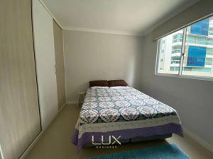 COD 2 Apartamento Meia Praia Rua do Shopping