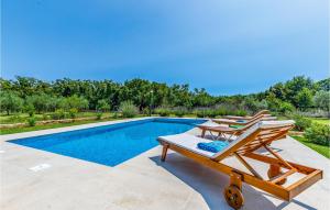 3 Bedroom Gorgeous Home In Sisan