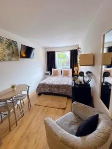 Chanel Ensuite Double Room - Clapham