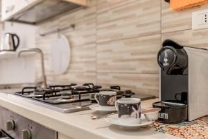 Metro C - Nandos House