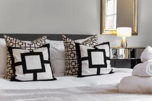 2 Bed Apartment- Mayfair 4