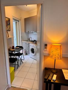 Peaceful Flat w WiFi Very Close to Pl Massena Refurbished