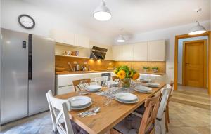 Awesome Home In Smarje 