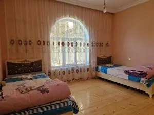 Adil Host House - 卡希