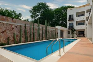 La Aurora Puerto Escondido