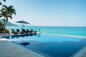 Full Floor Beachfront Luxury Apartment - Puerto Vallarta