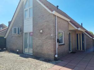 Eco Retreat by the Sea