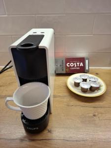 ŁADNE MIESZKANIE W PRZYJAZNEJ OKOLICY - NICE APARTMENT IN a FRIENDLY NEIGHBORHOOD