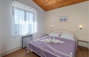 2 Bedroom Stunning Apartment In Jadranovo 