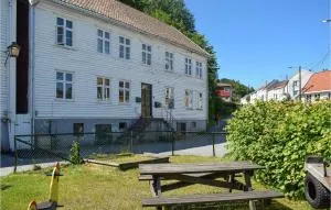 1 Bedroom Lovely Apartment In Mandal - Marnardal