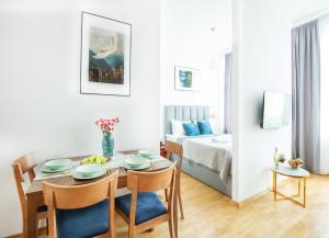 Unique Style Apartments Old Town - 25 min from the airport - by Homelike Krakow