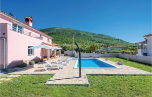 Stunning Home In Plomin With Wifi