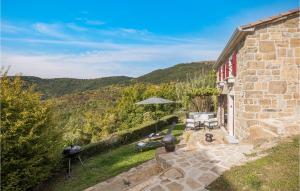 Stunning Home In Golubici With Jacuzzi 