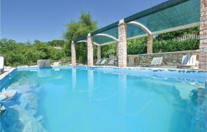 Awesome Home In Sinj With Sauna