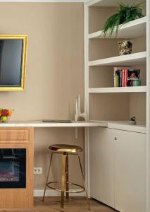 Heritage No 4 Stylish Studio with Iconic Views in the Heart of the City