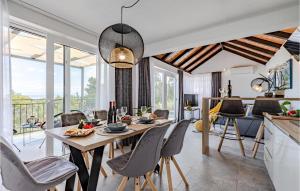 1 Bedroom Beautiful Home In Blato