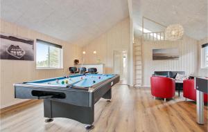 Nice Home In Blåvand With Kitchen