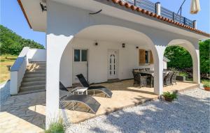 Cozy Home In Medulin With Wifi