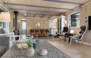 Holiday Home Perikumvej Aakirkeby I