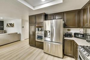 2 Mi to Victoria Gardens Rancho Cucamonga Haven