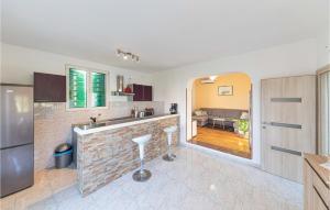 Apartment Kastel Kambelovac 10