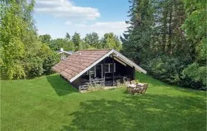 2 Bedroom Cozy Home In Stege - Kalvehave