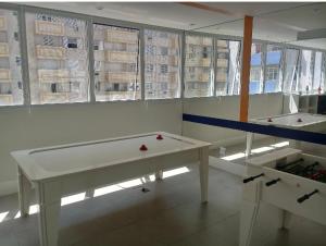 Vista Mar Unlimited Frente Mar Ar Condicionado Garagem Arrumação Andar Alto e piscina aquecida, sauna e muito mais!